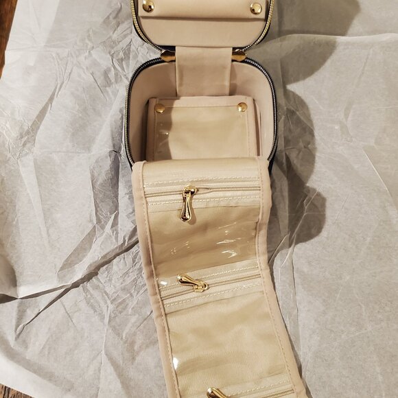NIB Brouk & Co Leah Travel Jewelry Case with Pouch in Blue Velvet - Picture 6 of 8